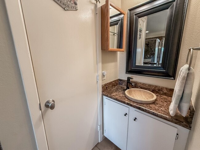 Building Photo - 4749 E NASA Pkwy