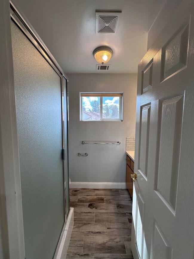 Building Photo - 5302 Doble Aguila Way