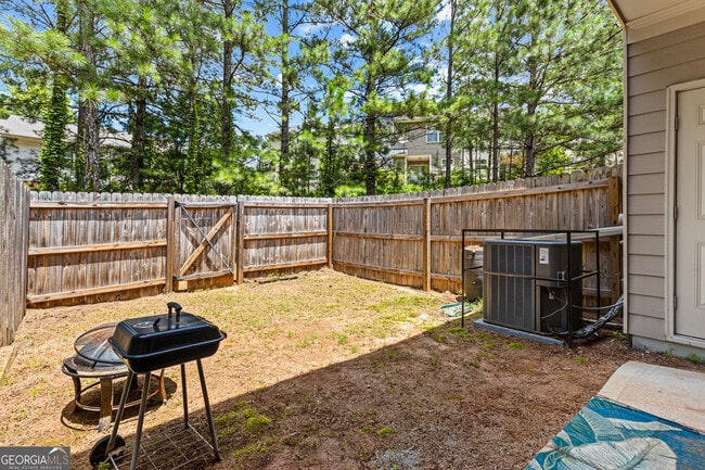 Building Photo - 776 Crestwell Cir