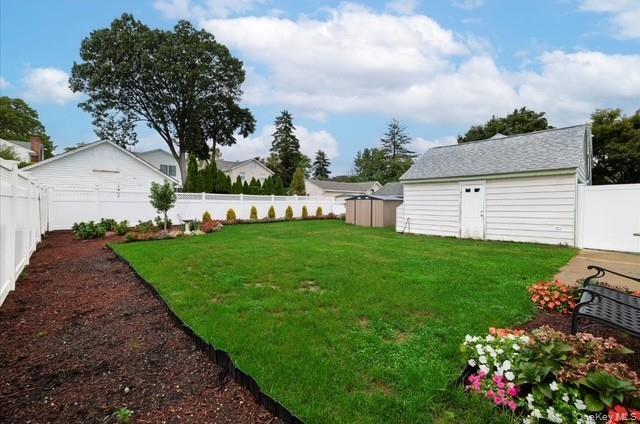 Building Photo - 25 Aldred Ave