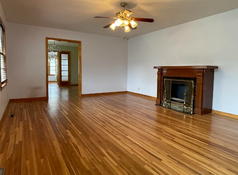 Building Photo - 1541 N Pleasant View