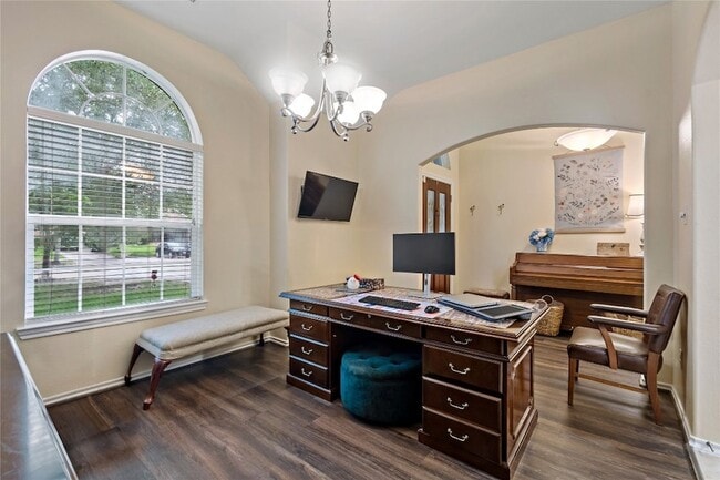 Building Photo - 13601 May Pine Ct