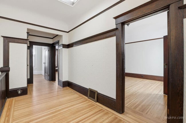 Building Photo - 151 9th Ave