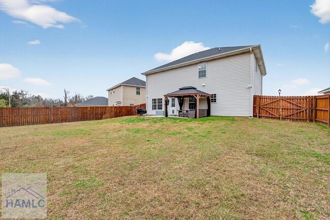 Building Photo - 245 Alcott Cir