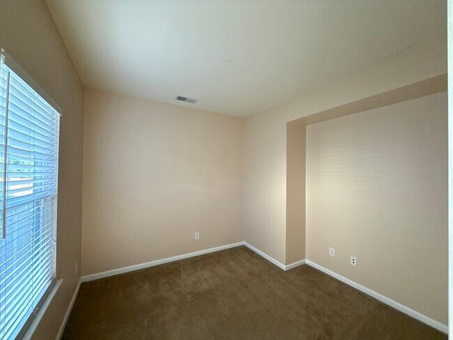 Building Photo - 134 Ashton Dr