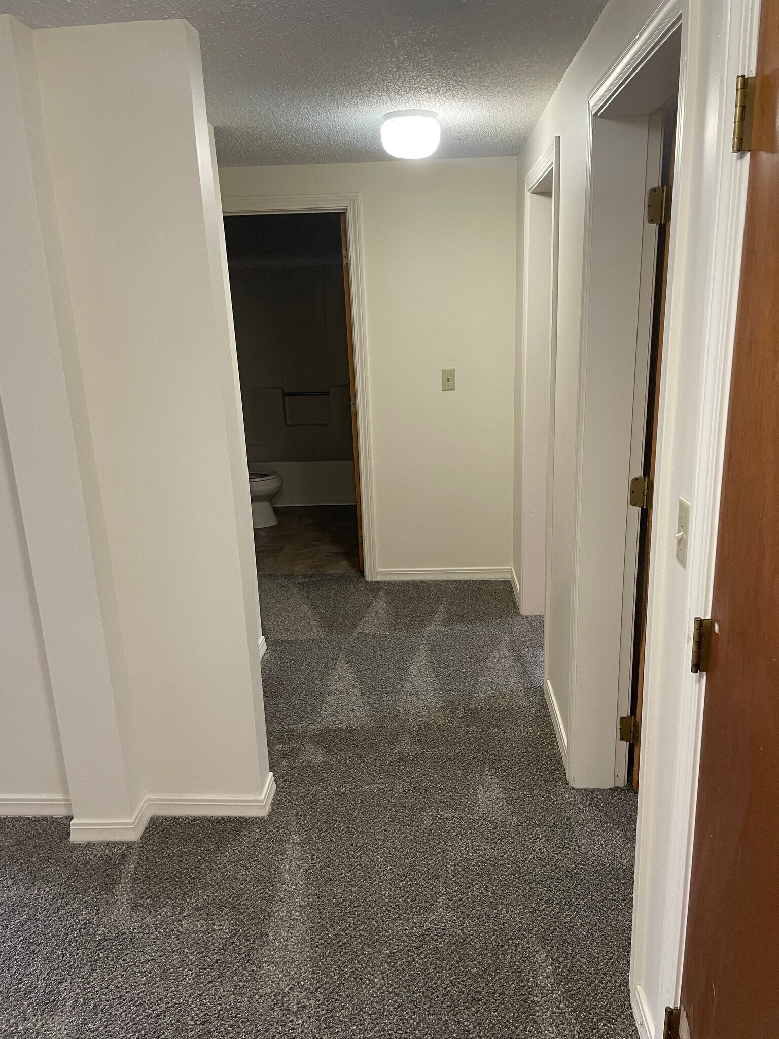 Building Photo - 820 State St