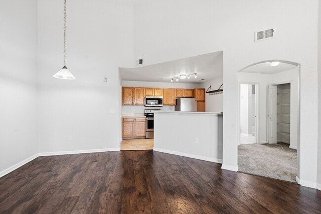 Building Photo - $1,595.95, 1 Bed, 1 Bath Condo in Aurora with In Unit Laundry and Pool Access!