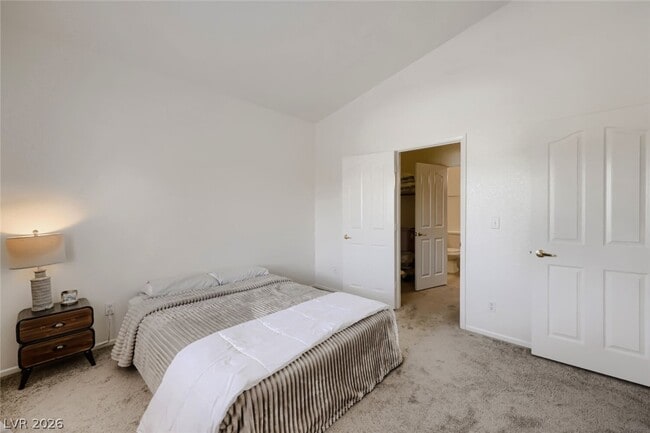 Building Photo - 8301 Boseck Dr