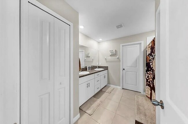 Building Photo - 12841 Wildflower Meadow Dr