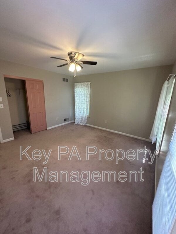Building Photo - 16 Brookhollow Dr