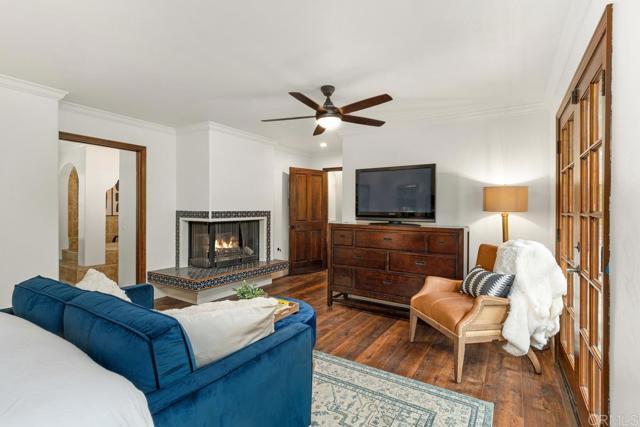 Building Photo - 7401 Luna De Oro