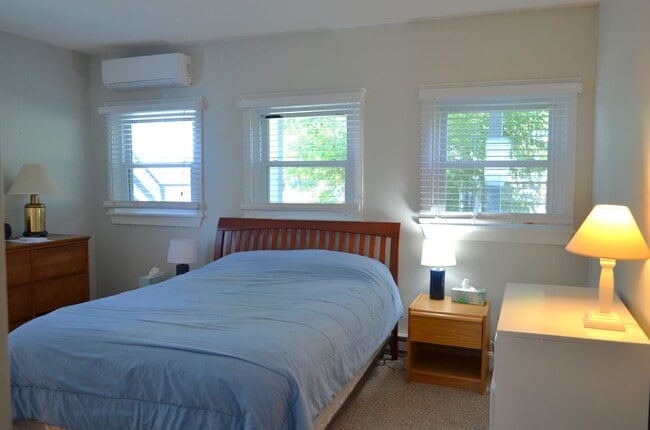 Building Photo - Winter Rental: Pirate's Cove (Pet-friendly!)
