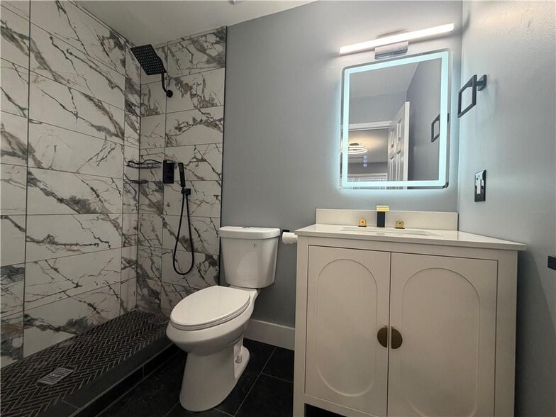 Building Photo - 5505 Park Pl S