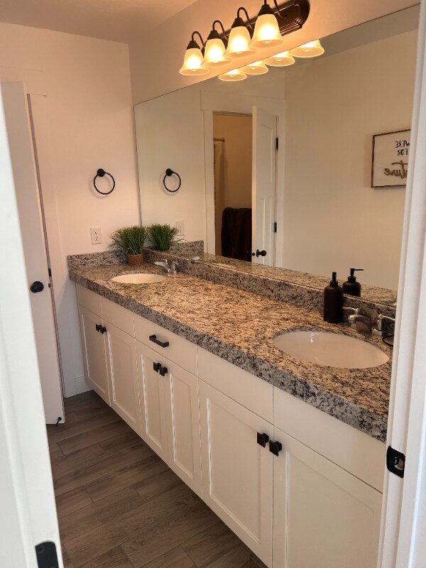 Building Photo - 5134 E Big Sky Way