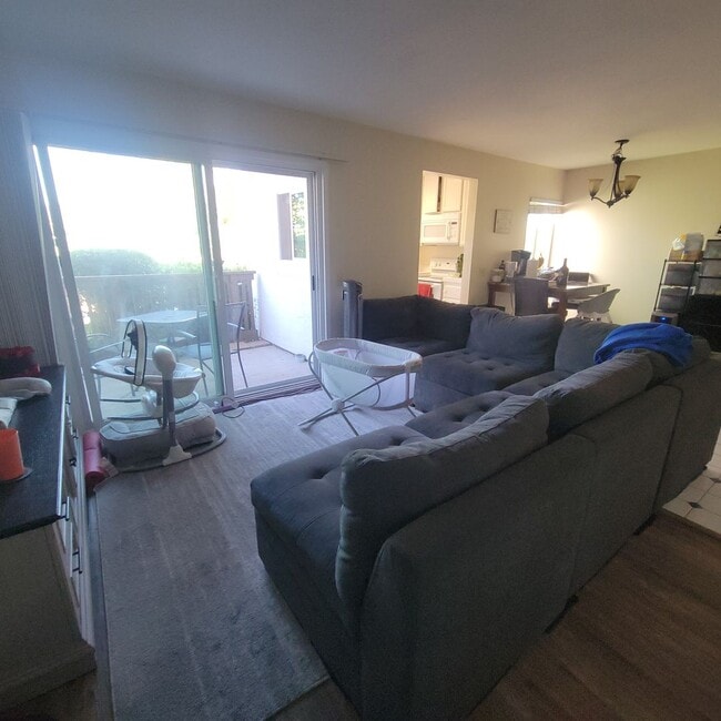 Building Photo - Stylish 2 Bed / 2 Bath in Prime San Marcos Location – Resort-Style Amenities!