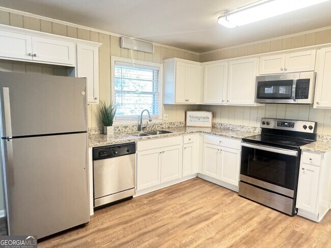 Building Photo - 3820 Union Rd SW