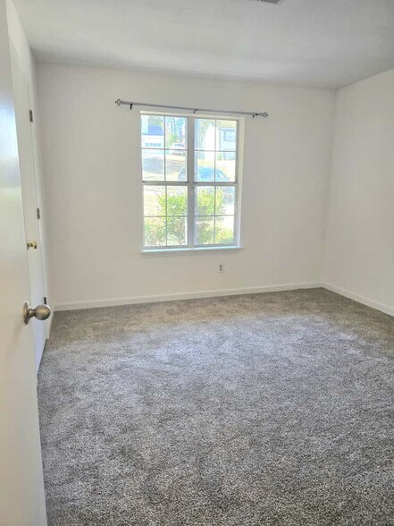 Building Photo - 506 Ridgedale Way