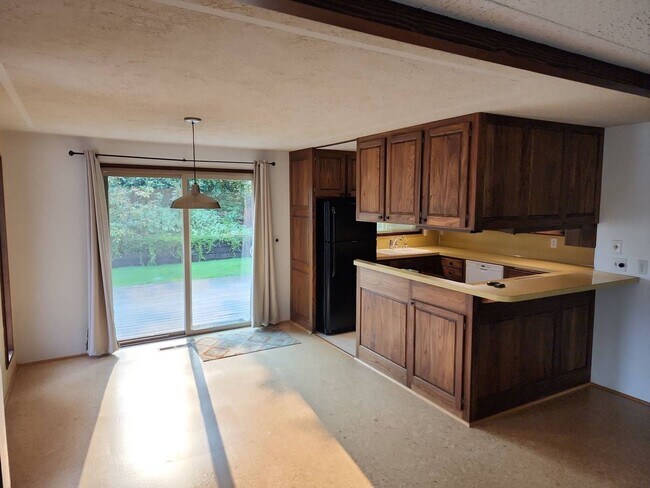 Building Photo - Clinton Dr