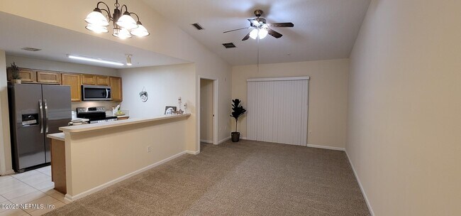 Building Photo - 6076 Maggies Cir