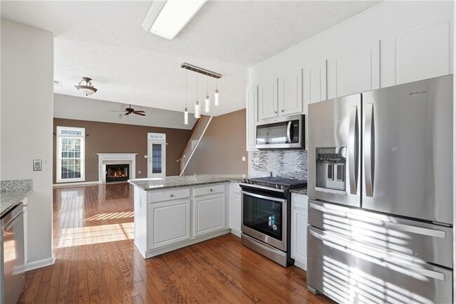 Building Photo - 1402 Edgeley Way