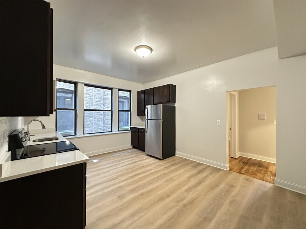 Building Photo - 2323 N Kedzie Blvd