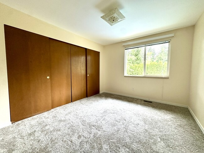 Building Photo - 15532 SE 175th Ct