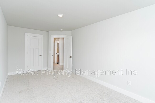 Building Photo - 109 Marston Ln