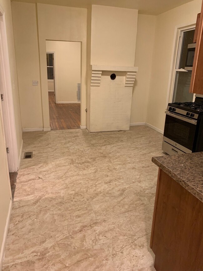 Building Photo - 79 Winans Ave