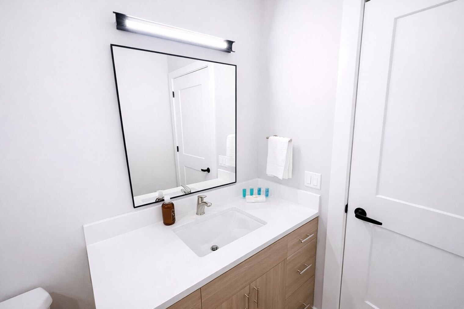 Building Photo - 203 N 48th St