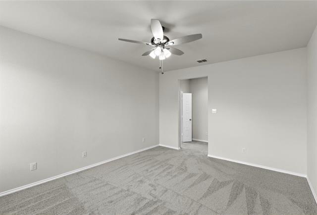 Building Photo - 2112 Sesaro Dr