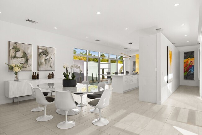 Building Photo - 48674 Vista Viejo Dr