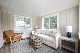 Building Photo - 30 Log Cabin Rd