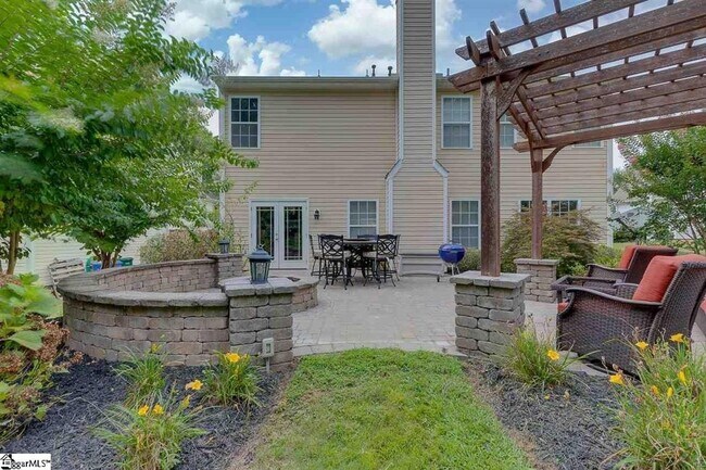 Building Photo - 14 Farmbrook Way