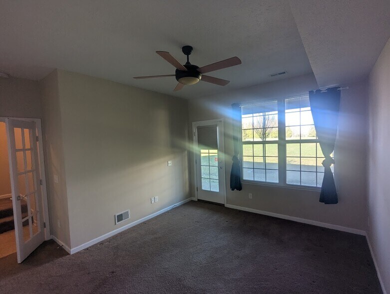 Fourth bedroom/office on the ground level - 6465 Park Pointe Ct
