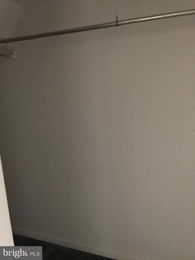 Building Photo - 215 High St