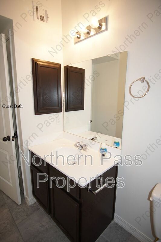 Building Photo - 14380 Tobe Davis Dr