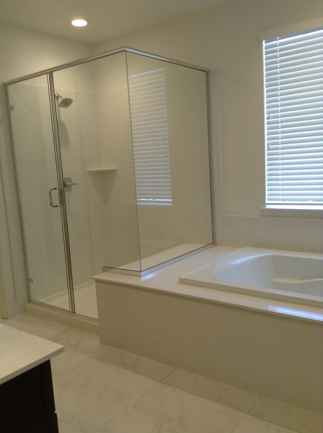 Building Photo - Excellent home in Livermore