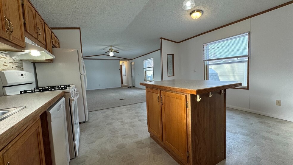 Building Photo - 2004 Falcon Terrace NW