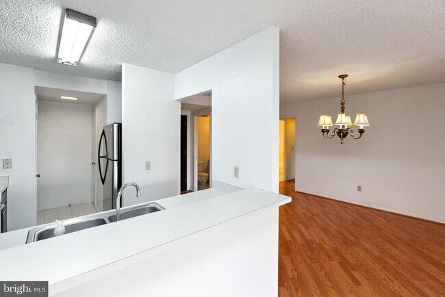 Building Photo - 6101 Edsall Rd