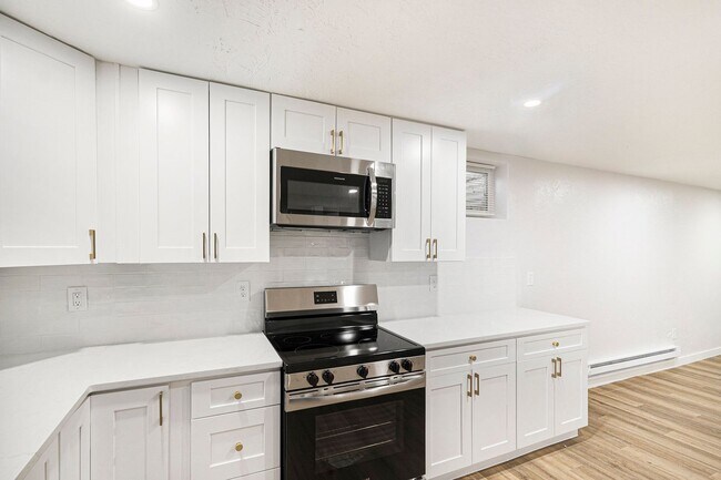 Building Photo - Pecos9881