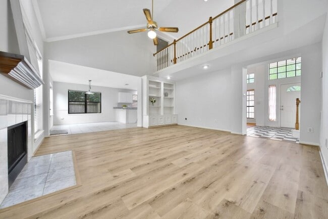 Building Photo - 6414 Oakburl Ct