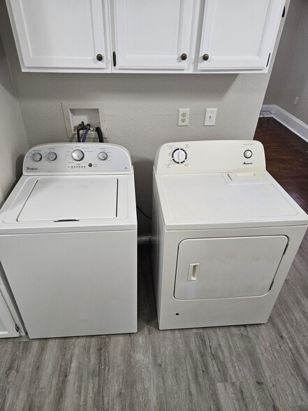 Building Photo - 609 Market St