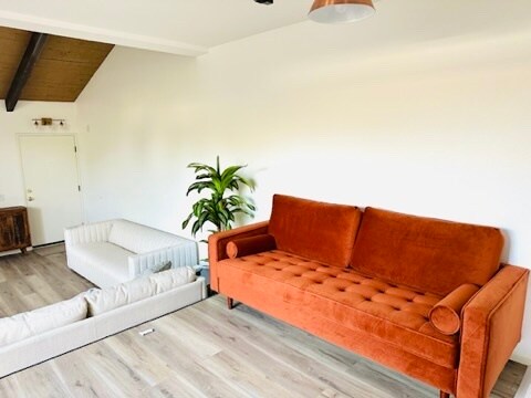 Building Photo - 10444 Canoga Ave