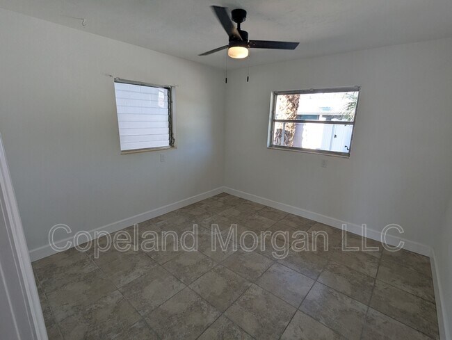 Building Photo - 4525 29th Ave S