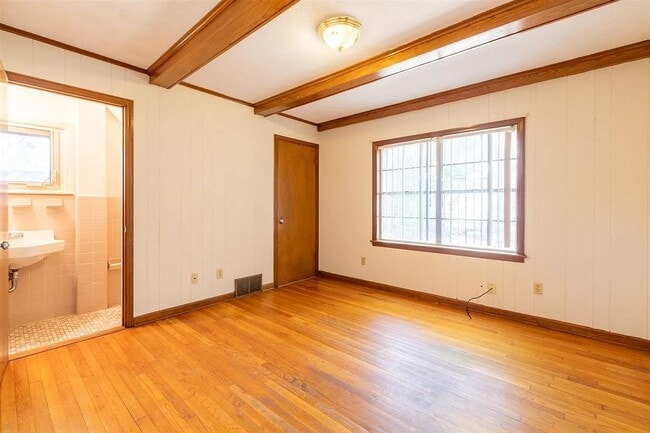 Building Photo - 644 Craft Rd