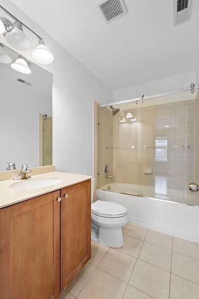 Building Photo - 25 Creekside Ct