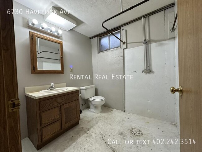 Building Photo - 6730 Havelock Ave