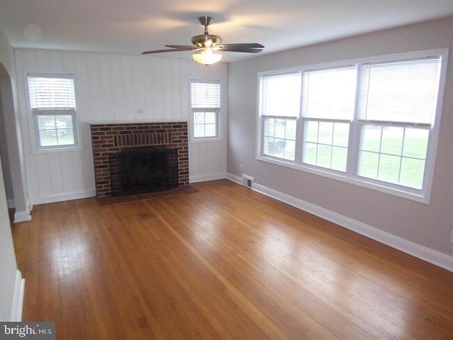 Building Photo - 3014 Churchville Rd