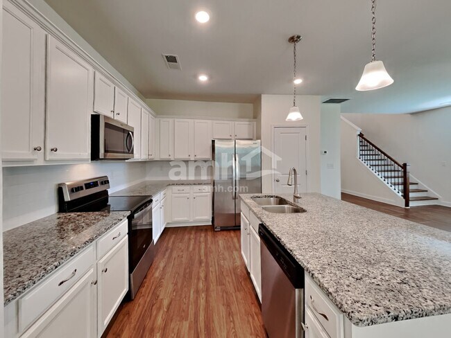 Building Photo - 139 Willowbrook Dr