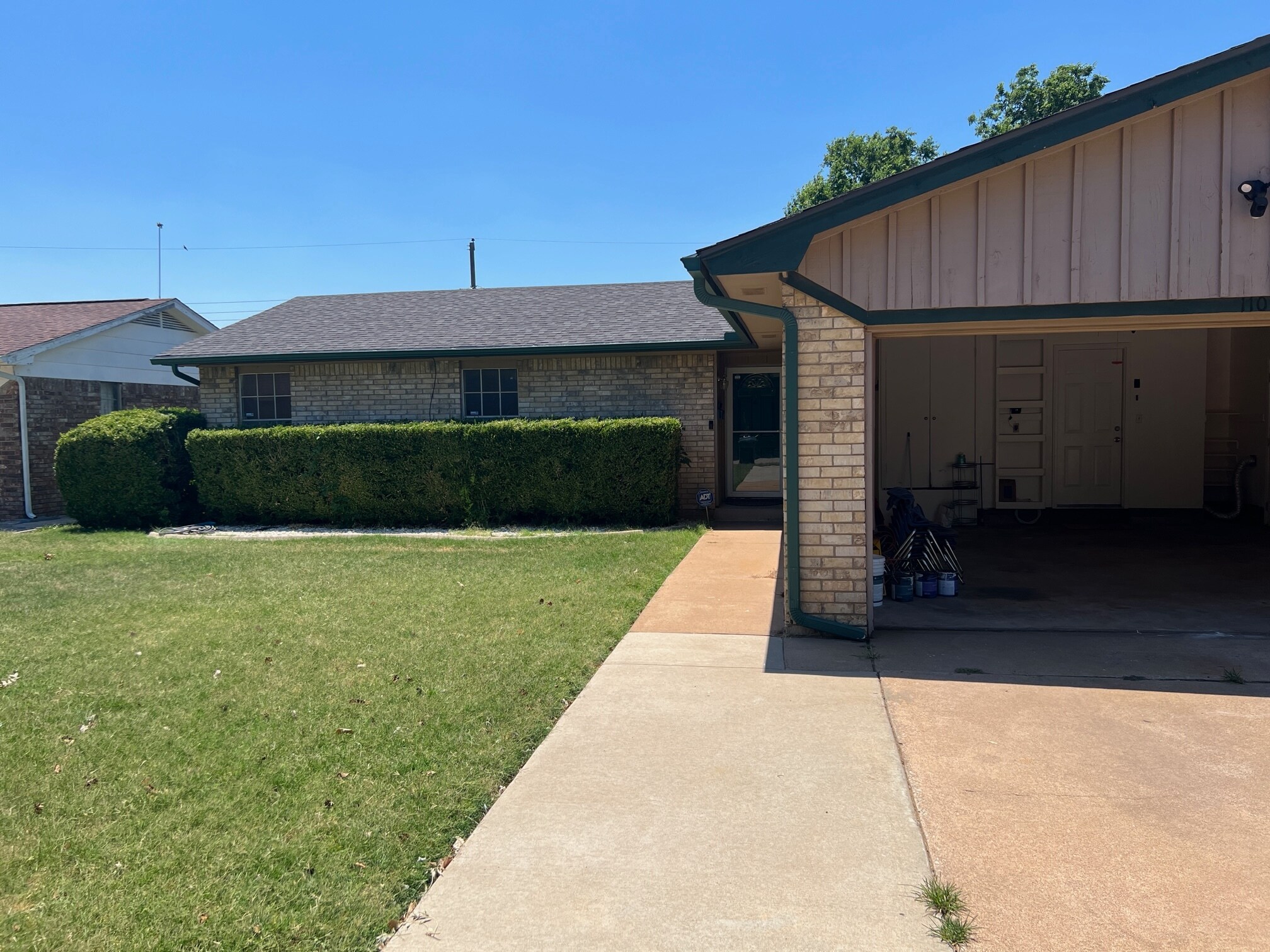 Front of house - 11013 N Brauer Ave